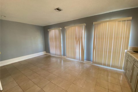 Villa ou maison à louer à Winter Springs, Floride: 4 chambres, 167.13 m2 № 2203927 - photo 24