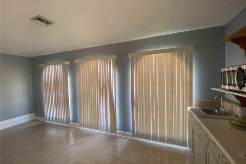 Villa ou maison à louer à Winter Springs, Floride: 4 chambres, 167.13 m2 № 2203927 - photo 25