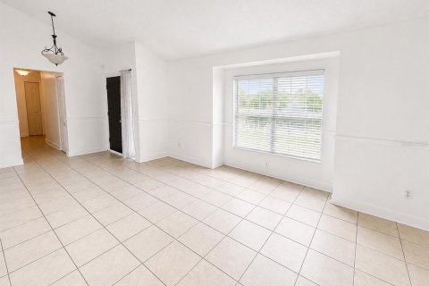 Villa ou maison à louer à Winter Springs, Floride: 4 chambres, 167.13 m2 № 2203927 - photo 14