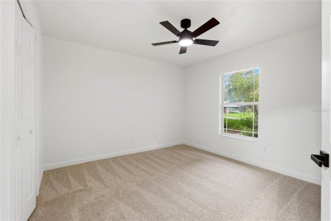 House in Gainesville, Florida 4 bedrooms, 148.27 sq.m. № 2406251 - photo 20