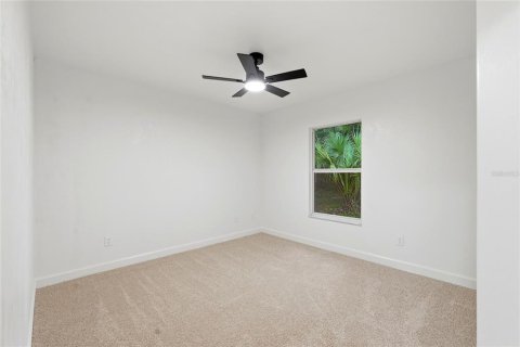 House in Gainesville, Florida 4 bedrooms, 148.27 sq.m. № 2406251 - photo 17
