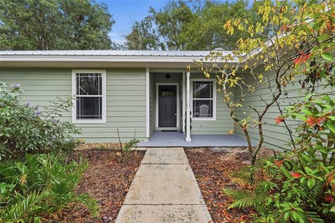 House in Gainesville, Florida 4 bedrooms, 148.27 sq.m. № 2406251 - photo 2