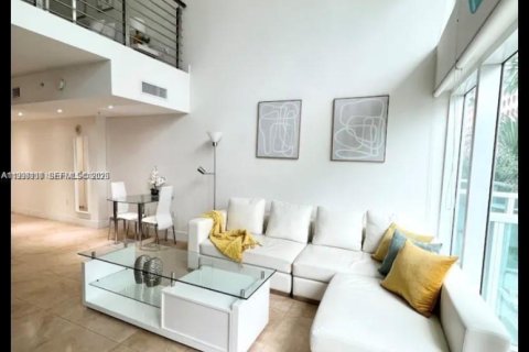 Condo à Miami, Floride, 1 chambre  № 2063475