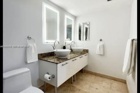 Copropriété à louer à Miami, Floride: 1 chambre, 91.69 m2 № 2063475 - photo 9