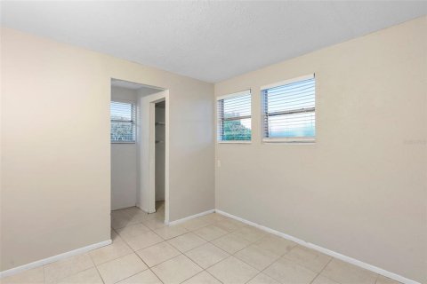 House in Deltona, Florida 2 bedrooms, 80.64 sq.m. № 1873522 - photo 7