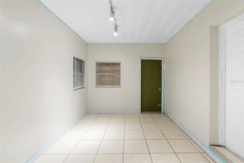 House in Deltona, Florida 2 bedrooms, 80.64 sq.m. № 1873522 - photo 9