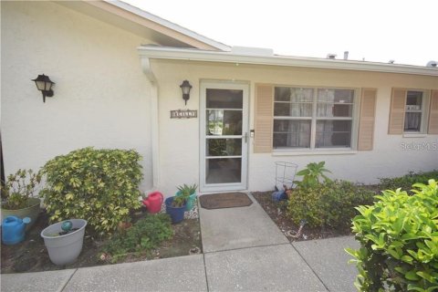 Villa ou maison à Saint Petersburg, Floride 1 chambre, 66.89 m2 № 2314123
