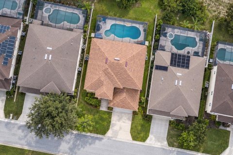 Villa ou maison à vendre à Davenport, Floride: 4 chambres, 236.9 m2 № 2420188 - photo 2