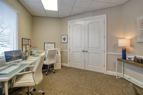 Propiedad comercial en venta en Bradenton, Florida, 141.68 m2 № 1917823 - foto 9