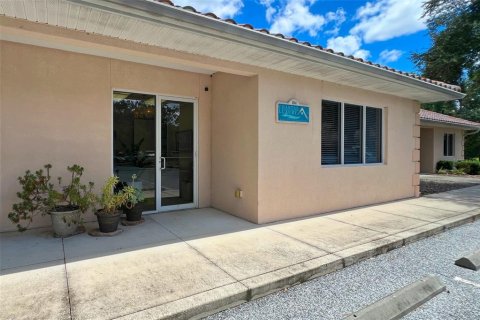 Propiedad comercial en venta en Bradenton, Florida, 141.68 m2 № 1917823 - foto 3
