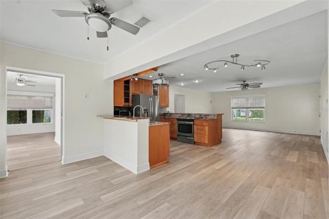 Copropriété à vendre à Seminole, Floride: 2 chambres, 120.77 m2 № 2258286 - photo 19