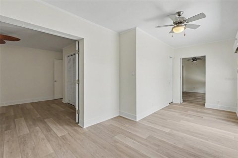 Copropriété à vendre à Seminole, Floride: 2 chambres, 120.77 m2 № 2258286 - photo 15