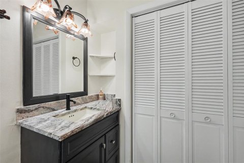 Copropriété à vendre à Seminole, Floride: 2 chambres, 120.77 m2 № 2258286 - photo 9