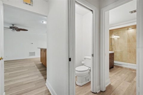 Copropriété à vendre à Seminole, Floride: 2 chambres, 120.77 m2 № 2258286 - photo 11