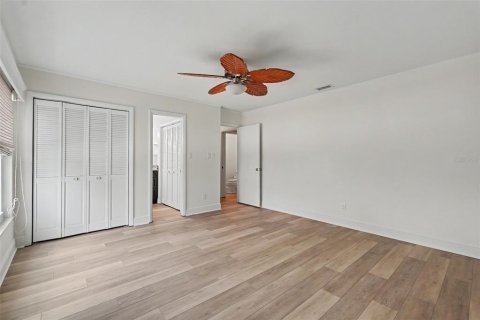 Copropriété à vendre à Seminole, Floride: 2 chambres, 120.77 m2 № 2258286 - photo 6