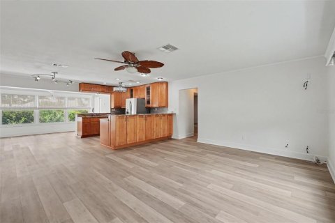 Copropriété à vendre à Seminole, Floride: 2 chambres, 120.77 m2 № 2258286 - photo 30