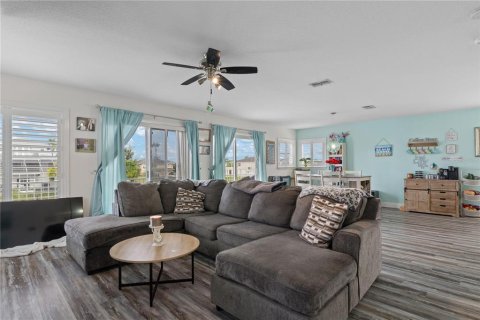 Villa ou maison à vendre à Hernando Beach, Floride: 3 chambres, 183.57 m2 № 2412624 - photo 8