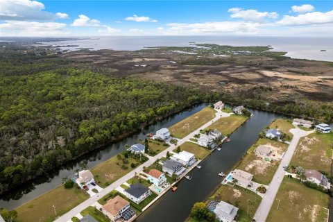 Villa ou maison à vendre à Hernando Beach, Floride: 3 chambres, 183.57 m2 № 2412624 - photo 7