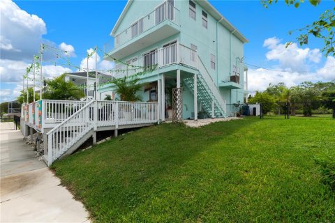 Villa ou maison à vendre à Hernando Beach, Floride: 3 chambres, 183.57 m2 № 2412624 - photo 11