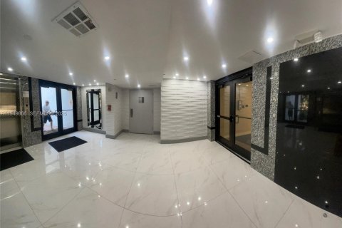 Купить кондоминиум в Санни-Айлс-Бич, Флорида 1 спальня, 71.26м2, № 2005582 - фото 6