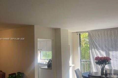 Купить кондоминиум в Санни-Айлс-Бич, Флорида 1 спальня, 71.26м2, № 2005582 - фото 3