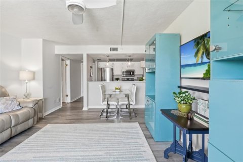 Condo in Punta Gorda, Florida, 1 bedroom  № 2197695 - photo 7