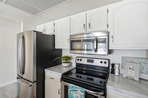 Condo in Punta Gorda, Florida, 1 bedroom  № 2197695 - photo 16