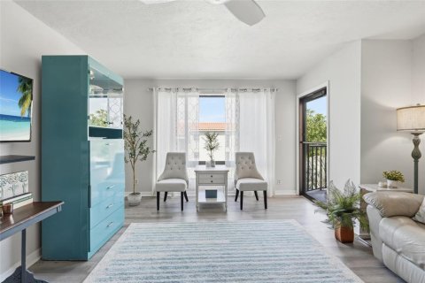 Condo in Punta Gorda, Florida, 1 bedroom  № 2197695 - photo 11