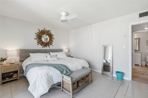 Condo in Punta Gorda, Florida, 1 bedroom  № 2197695 - photo 18