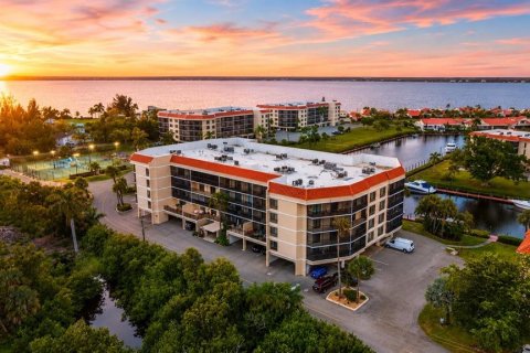 Condo in Punta Gorda, Florida, 1 bedroom № 2197695