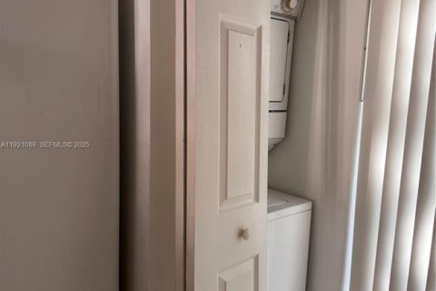 Apartment in Homestead, Florida 3 bedrooms, 98.48 sq.m. № 1975102 - photo 6