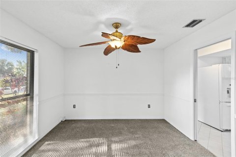 House in Orlando, Florida 3 bedrooms, 237.83 sq.m. № 1854007 - photo 13