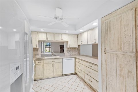 House in Orlando, Florida 3 bedrooms, 237.83 sq.m. № 1854007 - photo 16