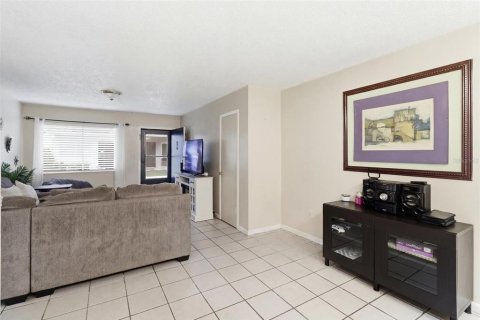 Condominio en venta en Orlando, Florida, 2 dormitorios, 87.7 m2 № 2237538 - foto 11