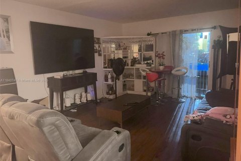 Купить кондоминиум в Хайалиа, Флорида 2 спальни, 135.45м2, № 1958461 - фото 1