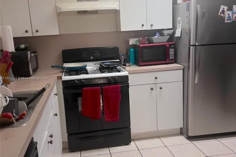 Купить кондоминиум в Хайалиа, Флорида 2 спальни, 135.45м2, № 1958461 - фото 6