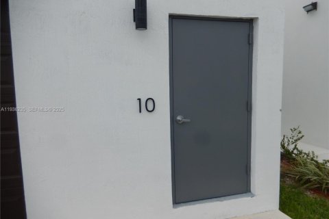 Apartment in Miami, Florida 1 bedroom, 60.39 sq.m. № 1994261 - photo 3