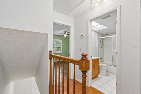 Townhouse in Largo, Florida 2 bedrooms, 115.94 sq.m. № 2203936 - photo 20