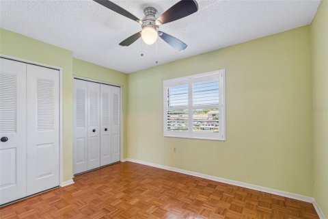 Townhouse in Largo, Florida 2 bedrooms, 115.94 sq.m. № 2203936 - photo 25