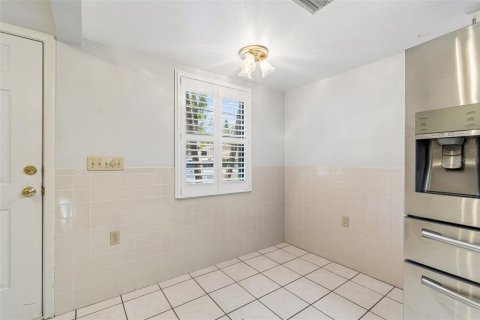 Townhouse in Largo, Florida 2 bedrooms, 115.94 sq.m. № 2203936 - photo 6
