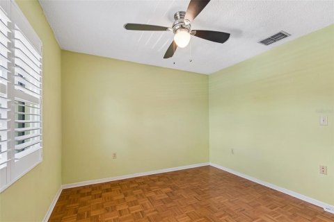 Townhouse in Largo, Florida 2 bedrooms, 115.94 sq.m. № 2203936 - photo 23