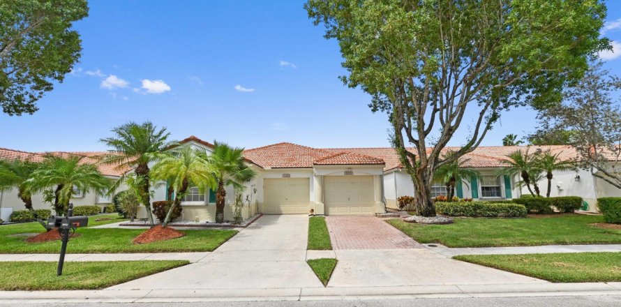 Apartment in Delray Beach, Florida 3 bedrooms, 145.86 sq.m. № 2247167