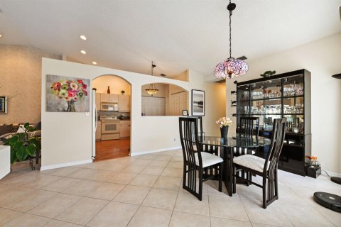 Apartment in Delray Beach, Florida 3 bedrooms, 145.86 sq.m. № 2247167 - photo 5