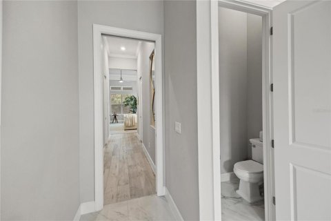House in Sarasota, Florida 4 bedrooms, 422.8 sq.m. № 2306294 - photo 28