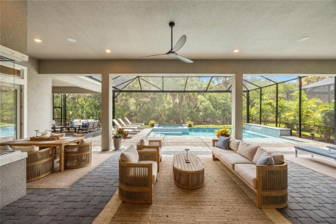 House in Sarasota, Florida 4 bedrooms, 422.8 sq.m. № 2306294 - photo 18