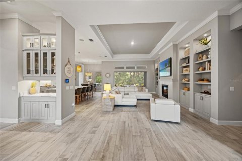 House in Sarasota, Florida 4 bedrooms, 422.8 sq.m. № 2306294 - photo 7