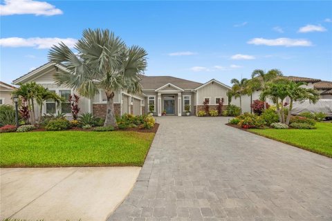 House in Sarasota, Florida 4 bedrooms, 422.8 sq.m. № 2306294 - photo 2