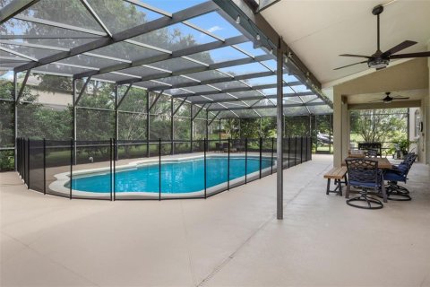 House in Ocoee, Florida 5 bedrooms, 391.68 sq.m. № 1907600 - photo 2