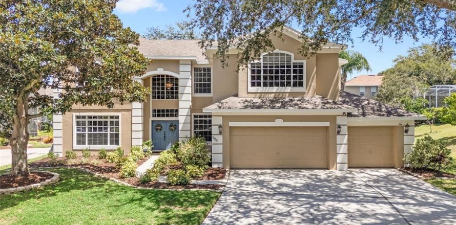 House in Ocoee, Florida 5 bedrooms, 391.68 sq.m. № 1907600