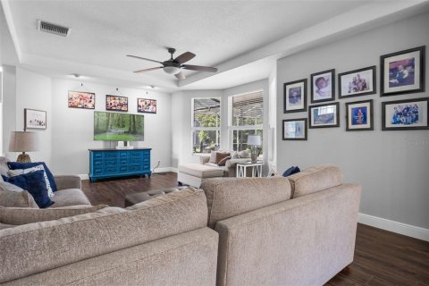House in Ocoee, Florida 5 bedrooms, 391.68 sq.m. № 1907600 - photo 15